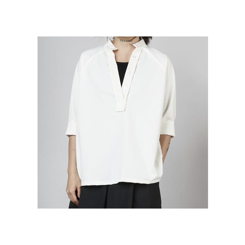 Camiseta Milano Stitch com gola polo